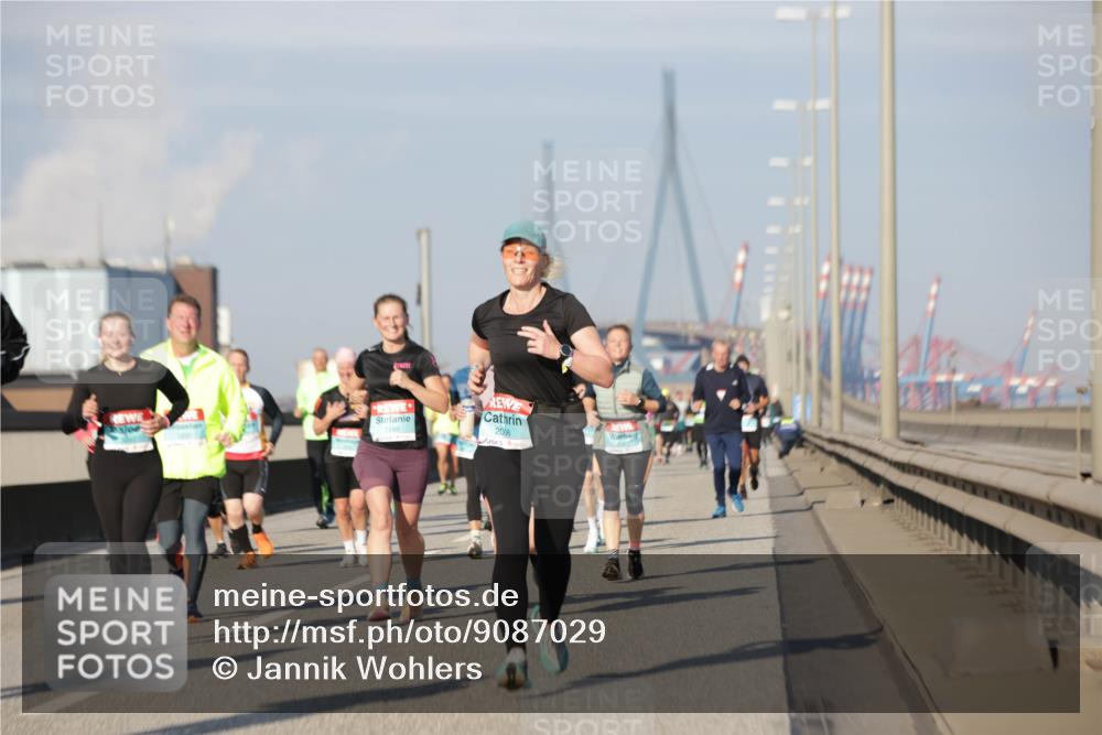 03.10.2025 - Köhlbrandbrückenlauf Jannik Wohlers http://msf.ph/oto/9087029 03.10.2025 09:57:34 Position 3 2006 meine-sportfotos.de