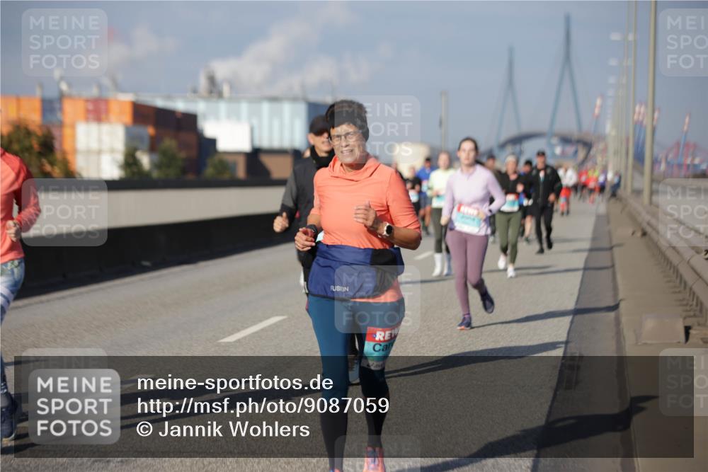 03.10.2025 - Köhlbrandbrückenlauf Jannik Wohlers http://msf.ph/oto/9087059 03.10.2025 10:08:05 Position 3  meine-sportfotos.de