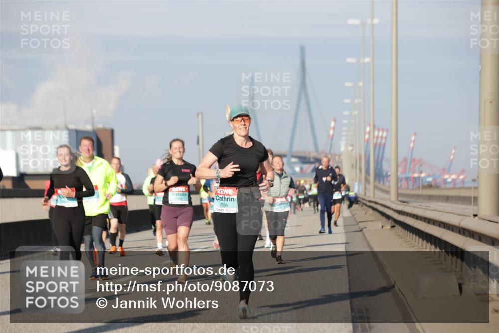 03.10.2025 - Köhlbrandbrückenlauf Jannik Wohlers http://msf.ph/oto/9087073 03.10.2025 09:57:35 Position 3 1169, 2006 meine-sportfotos.de