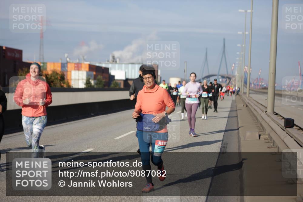 03.10.2025 - Köhlbrandbrückenlauf Jannik Wohlers http://msf.ph/oto/9087082 03.10.2025 10:08:05 Position 3  meine-sportfotos.de