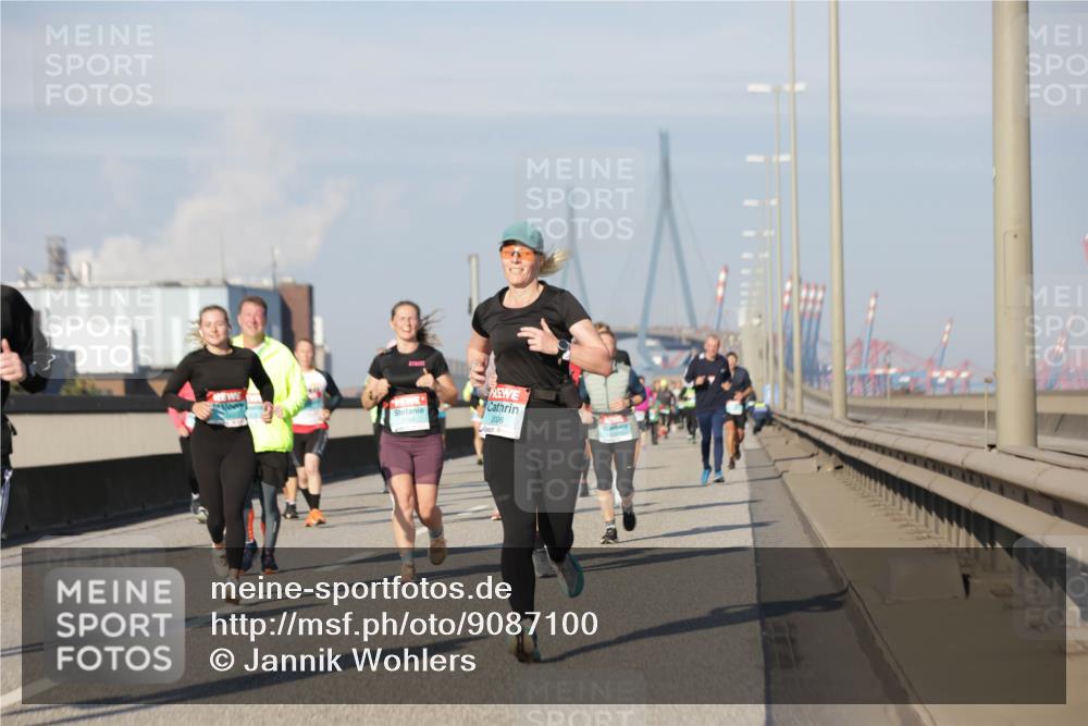 03.10.2025 - Köhlbrandbrückenlauf Jannik Wohlers http://msf.ph/oto/9087100 03.10.2025 09:57:35 Position 3 2006 meine-sportfotos.de