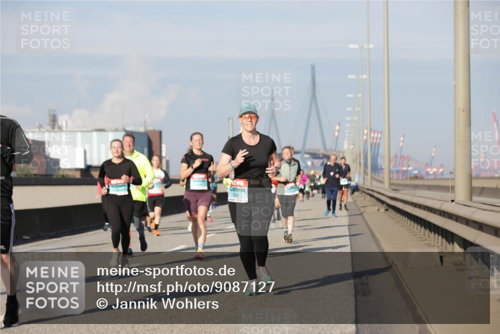 03.10.2025 - Köhlbrandbrückenlauf Jannik Wohlers http://msf.ph/oto/9087127 03.10.2025 09:57:35 Position 3 2006 meine-sportfotos.de