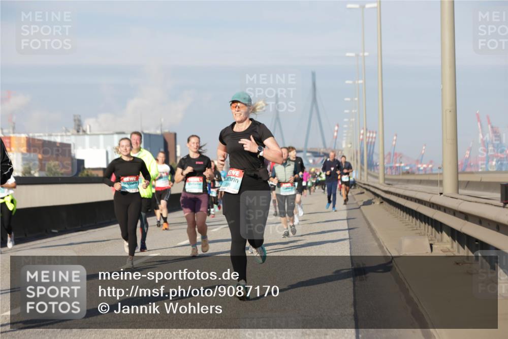03.10.2025 - Köhlbrandbrückenlauf Jannik Wohlers http://msf.ph/oto/9087170 03.10.2025 09:57:36 Position 3 2006 meine-sportfotos.de