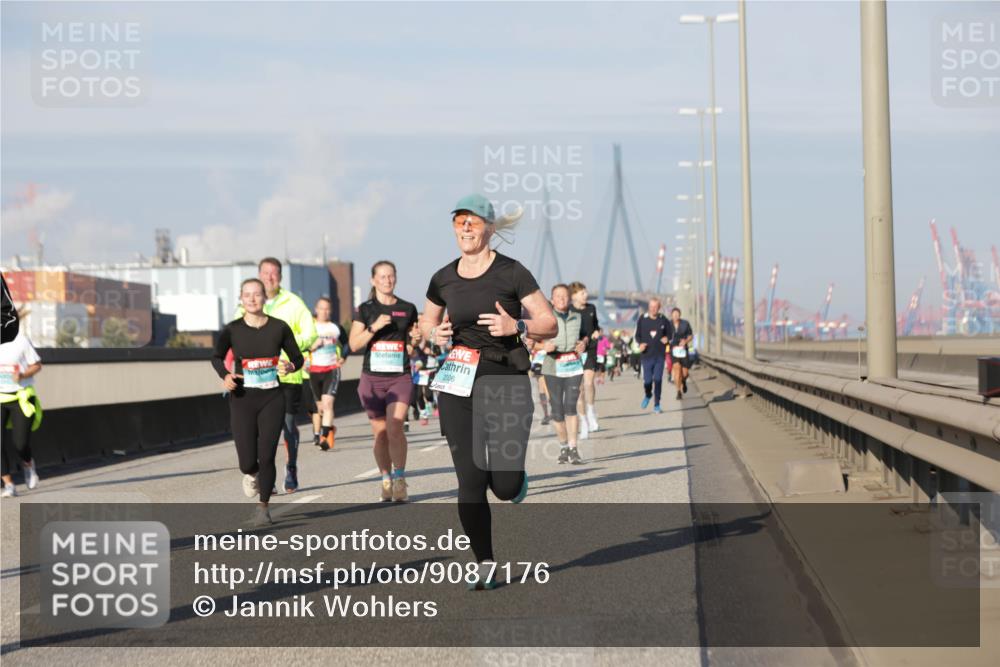 03.10.2025 - Köhlbrandbrückenlauf Jannik Wohlers http://msf.ph/oto/9087176 03.10.2025 09:57:36 Position 3 2006 meine-sportfotos.de