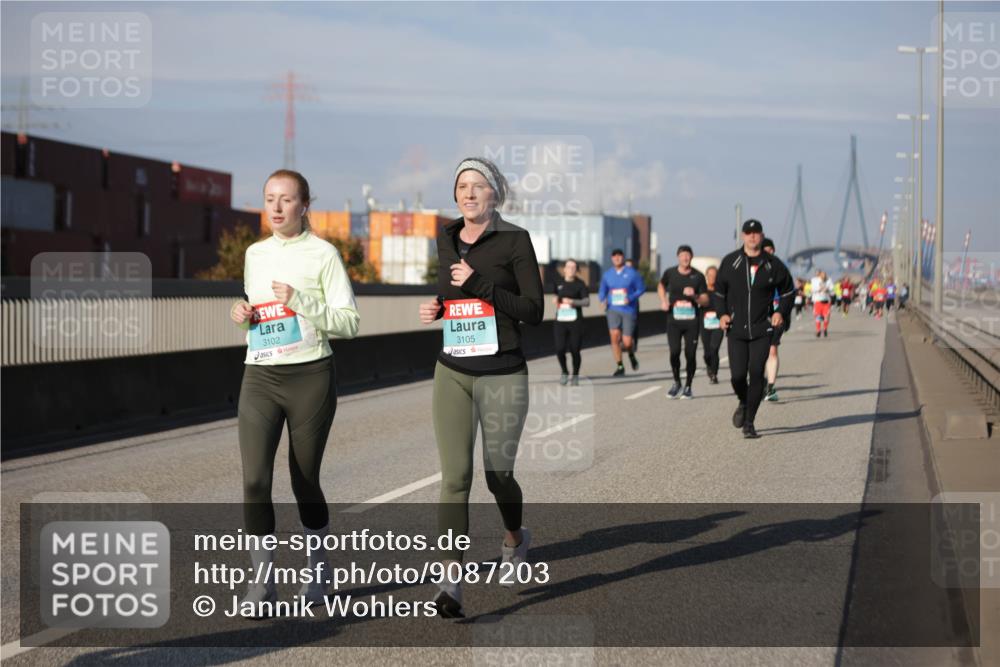 03.10.2025 - Köhlbrandbrückenlauf Jannik Wohlers http://msf.ph/oto/9087203 03.10.2025 10:08:13 Position 3 3102, 3105 meine-sportfotos.de