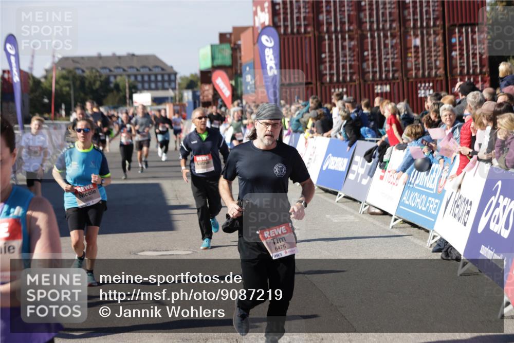 03.10.2025 - Köhlbrandbrückenlauf Jannik Wohlers http://msf.ph/oto/9087219 03.10.2025 13:19:02 Ziel 4556, 4630, 4676, 4756, 4876, 4889, 5027, 5304, 5449, 5974, 6088, 6117, 6127, 6267, 6475, 6573, 6795 meine-sportfotos.de