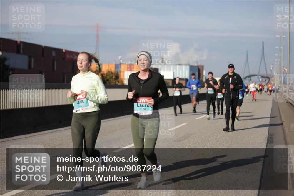 03.10.2025 - Köhlbrandbrückenlauf Jannik Wohlers http://msf.ph/oto/9087224 03.10.2025 10:08:13 Position 3 3102, 3105 meine-sportfotos.de