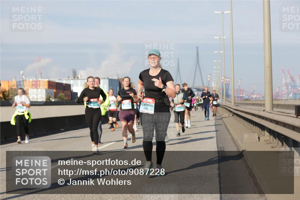 03.10.2025 - Köhlbrandbrückenlauf Jannik Wohlers http://msf.ph/oto/9087228 03.10.2025 09:57:36 Position 3 2006 meine-sportfotos.de