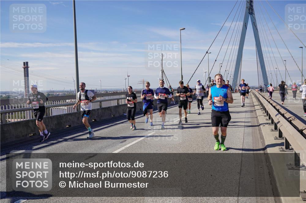 03.10.2025 - Köhlbrandbrückenlauf Michael Burmester http://msf.ph/oto/9087236 03.10.2025 12:44:02 Position 2  meine-sportfotos.de