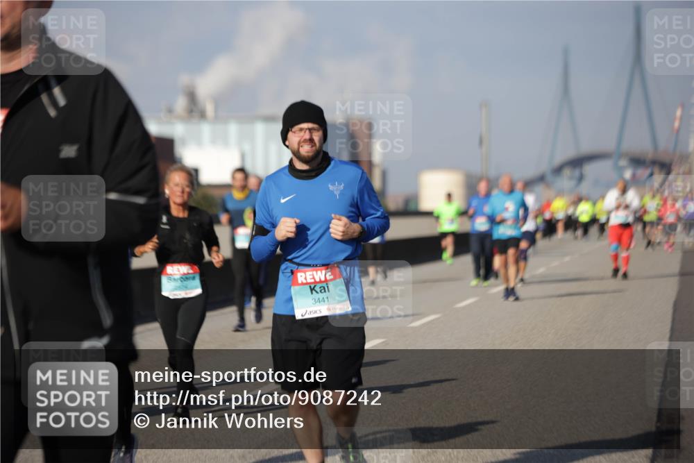 03.10.2025 - Köhlbrandbrückenlauf Jannik Wohlers http://msf.ph/oto/9087242 03.10.2025 10:08:17 Position 3 3441 meine-sportfotos.de