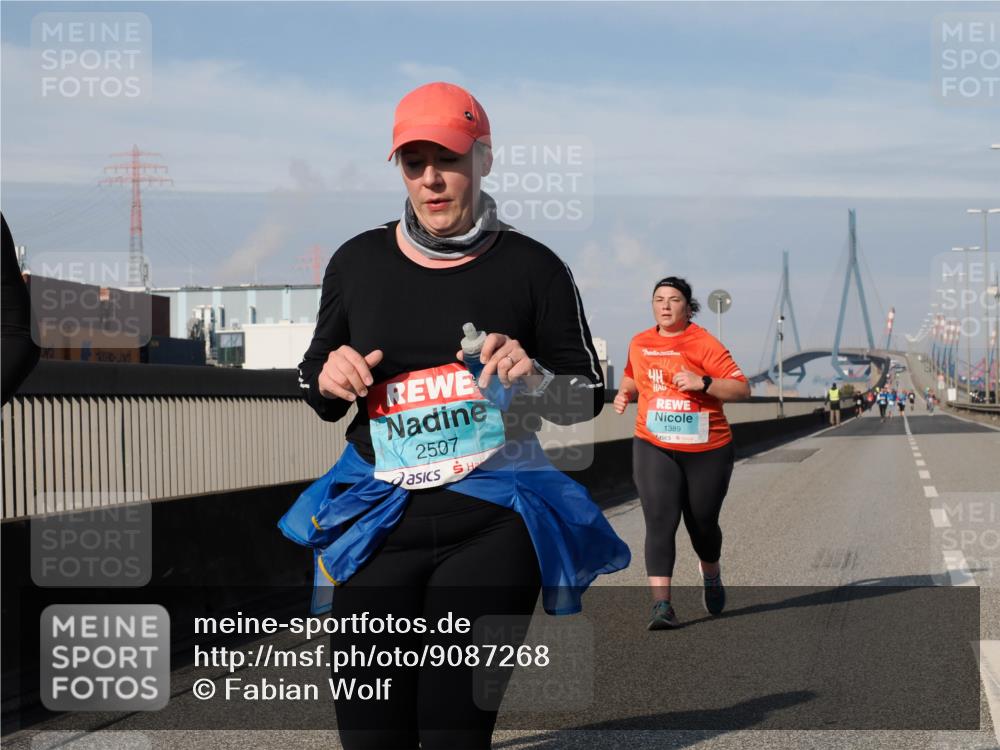 03.10.2025 - Köhlbrandbrückenlauf Fabian Wolf http://msf.ph/oto/9087268 03.10.2025 10:22:30 Position 3 2507, 1389 meine-sportfotos.de