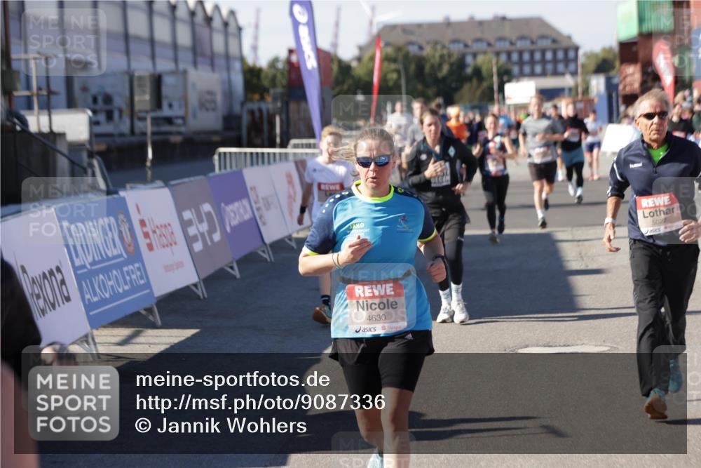 03.10.2025 - Köhlbrandbrückenlauf Jannik Wohlers http://msf.ph/oto/9087336 03.10.2025 13:19:03 Ziel 4556, 4630, 4631, 4676, 4816, 4876, 4889, 5027, 5304, 5449, 5974, 6088, 6117, 6127, 6267, 6475, 6573, 6795 meine-sportfotos.de