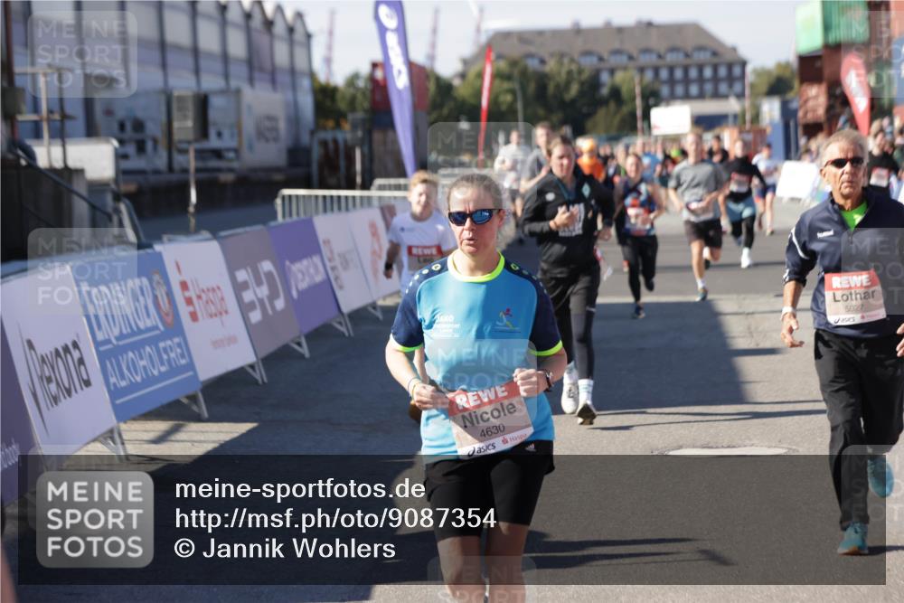 03.10.2025 - Köhlbrandbrückenlauf Jannik Wohlers http://msf.ph/oto/9087354 03.10.2025 13:19:04 Ziel 4630, 4631, 4676, 4816, 4876, 4889, 5027, 5304, 5449, 5974, 6088, 6117, 6127, 6267, 6475, 6573, 6795 meine-sportfotos.de