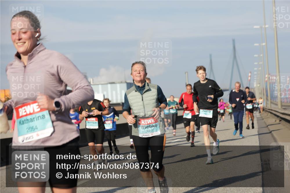 03.10.2025 - Köhlbrandbrückenlauf Jannik Wohlers http://msf.ph/oto/9087374 03.10.2025 09:57:40 Position 3 2054, 1272, 2687, 1933 meine-sportfotos.de