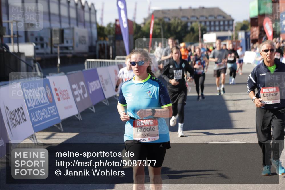 03.10.2025 - Köhlbrandbrückenlauf Jannik Wohlers http://msf.ph/oto/9087377 03.10.2025 13:19:04 Ziel 4630, 4631, 4676, 4816, 4876, 4889, 5027, 5304, 5449, 5974, 6088, 6117, 6127, 6267, 6475, 6573, 6795 meine-sportfotos.de