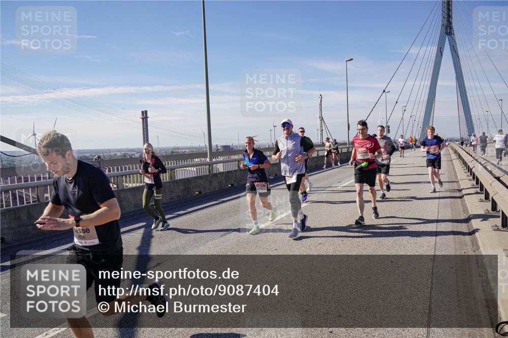 03.10.2025 - Köhlbrandbrückenlauf Michael Burmester http://msf.ph/oto/9087404 03.10.2025 12:44:05 Position 2 4836 meine-sportfotos.de