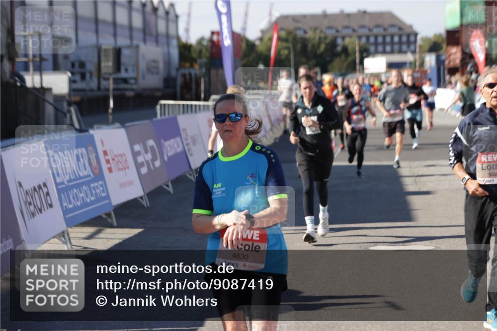 03.10.2025 - Köhlbrandbrückenlauf Jannik Wohlers http://msf.ph/oto/9087419 03.10.2025 13:19:04 Ziel 4630, 4631, 4676, 4816, 4876, 4889, 5027, 5304, 5449, 5974, 6088, 6117, 6127, 6267, 6475, 6573, 6795 meine-sportfotos.de