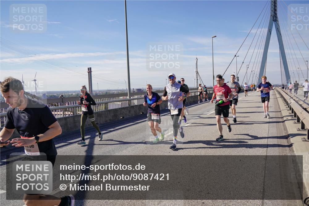 03.10.2025 - Köhlbrandbrückenlauf Michael Burmester http://msf.ph/oto/9087421 03.10.2025 12:44:05 Position 2 4836 meine-sportfotos.de