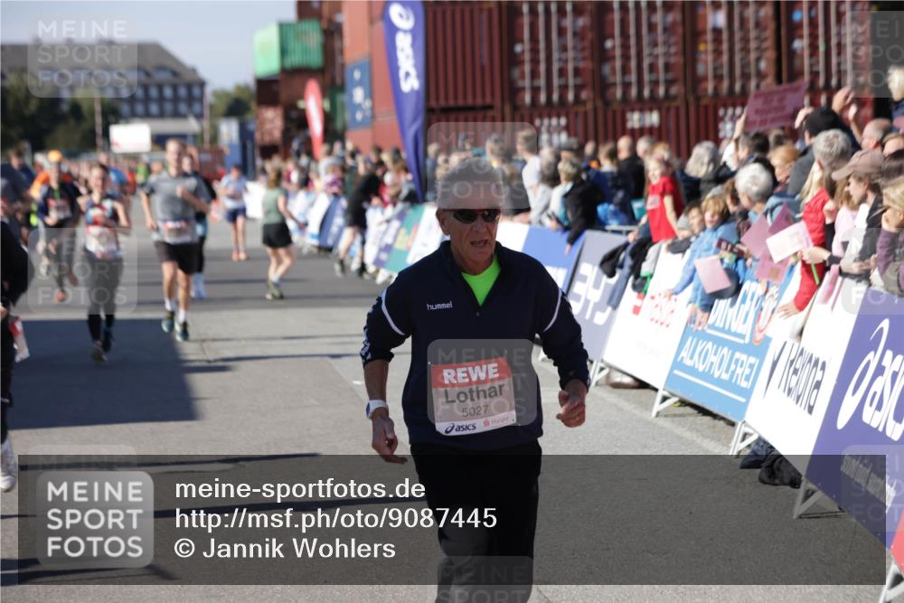 03.10.2025 - Köhlbrandbrückenlauf Jannik Wohlers http://msf.ph/oto/9087445 03.10.2025 13:19:05 Ziel 4143, 4630, 4631, 4632, 4676, 4816, 4876, 4889, 5027, 5304, 5449, 5858, 5974, 6088, 6117, 6127, 6267, 6475, 6573, 6795 meine-sportfotos.de