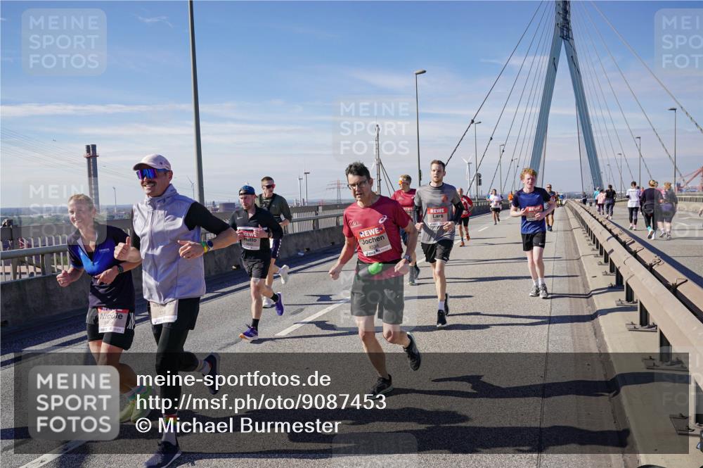 03.10.2025 - Köhlbrandbrückenlauf Michael Burmester http://msf.ph/oto/9087453 03.10.2025 12:44:06 Position 2 504, 4334 meine-sportfotos.de