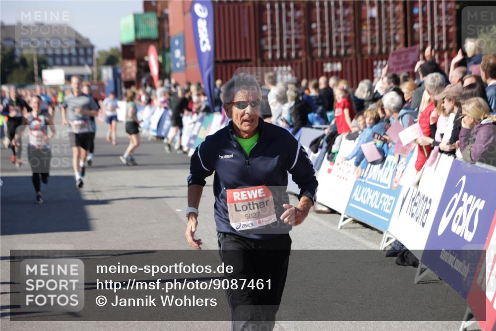 03.10.2025 - Köhlbrandbrückenlauf Jannik Wohlers http://msf.ph/oto/9087461 03.10.2025 13:19:05 Ziel 4143, 4630, 4631, 4632, 4676, 4816, 4876, 4889, 5027, 5304, 5449, 5858, 5974, 6088, 6117, 6127, 6267, 6475, 6573, 6795 meine-sportfotos.de