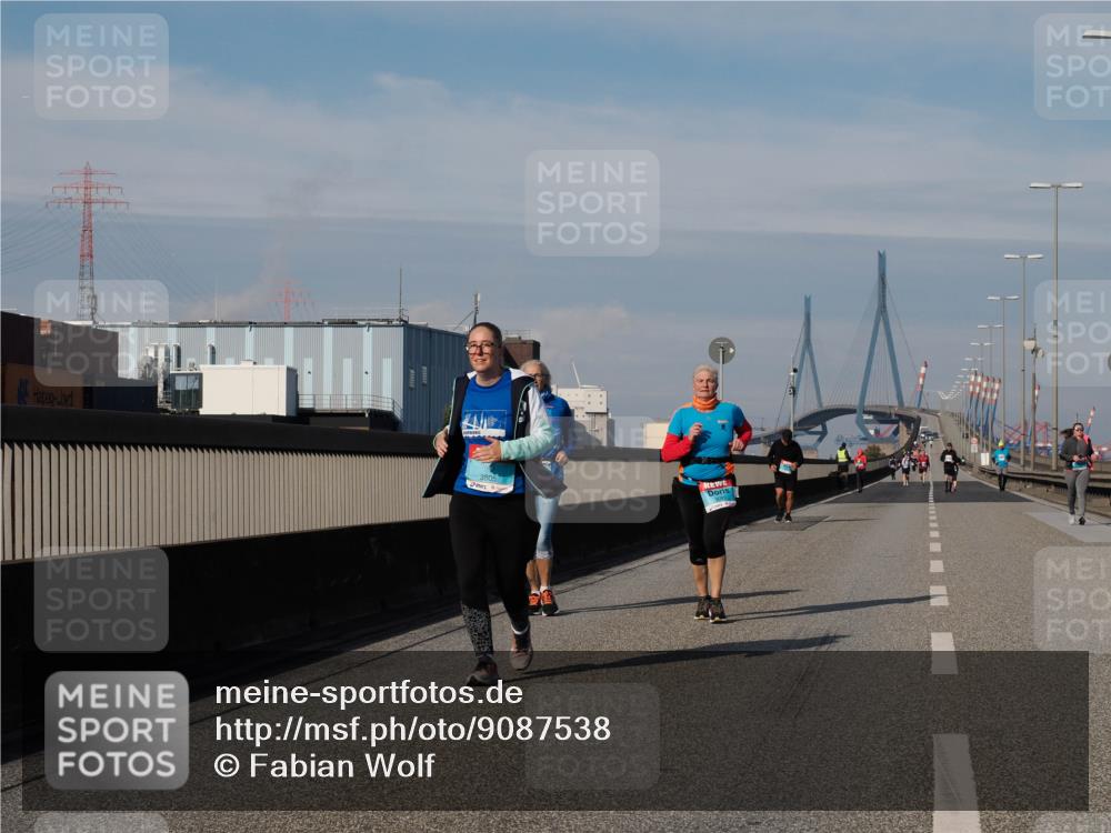 03.10.2025 - Köhlbrandbrückenlauf Fabian Wolf http://msf.ph/oto/9087538 03.10.2025 10:23:23 Position 3  meine-sportfotos.de