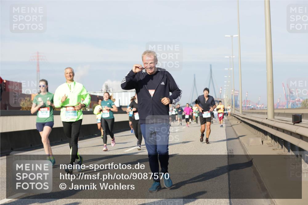 03.10.2025 - Köhlbrandbrückenlauf Jannik Wohlers http://msf.ph/oto/9087570 03.10.2025 09:57:47 Position 3 1843 meine-sportfotos.de