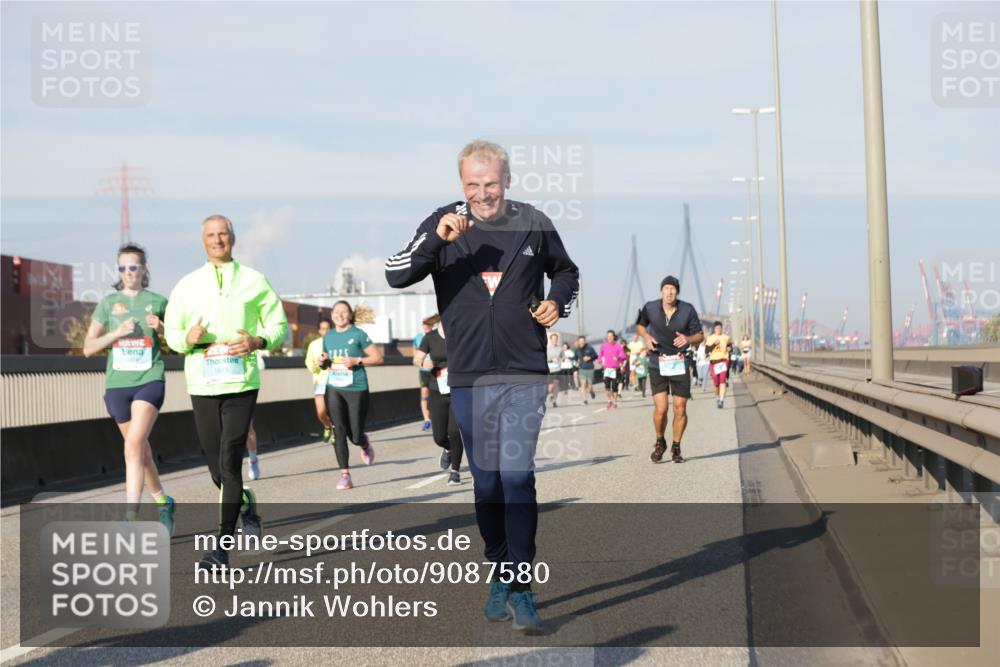 03.10.2025 - Köhlbrandbrückenlauf Jannik Wohlers http://msf.ph/oto/9087580 03.10.2025 09:57:47 Position 3 1843, 1425 meine-sportfotos.de