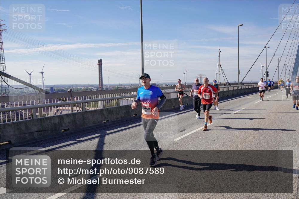 03.10.2025 - Köhlbrandbrückenlauf Michael Burmester http://msf.ph/oto/9087589 03.10.2025 12:44:09 Position 2  meine-sportfotos.de