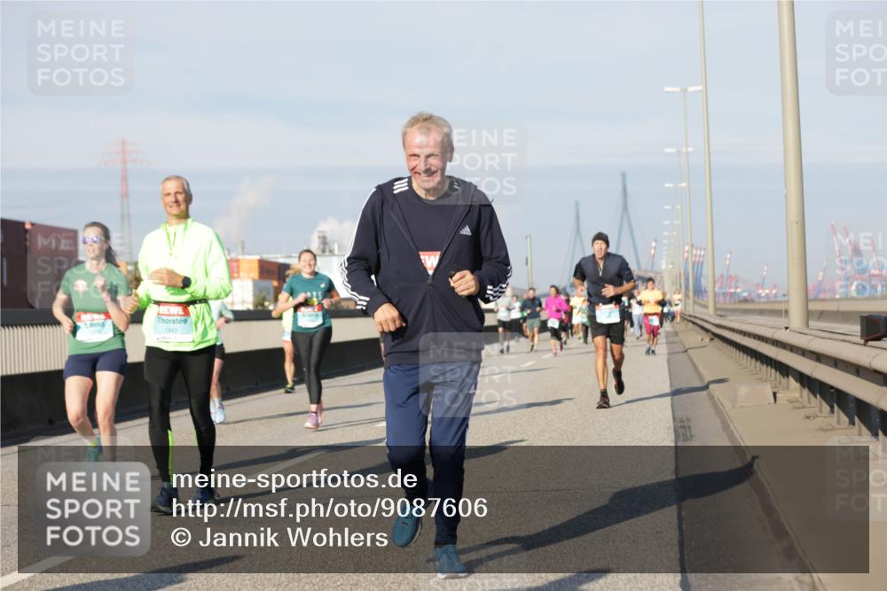 03.10.2025 - Köhlbrandbrückenlauf Jannik Wohlers http://msf.ph/oto/9087606 03.10.2025 09:57:48 Position 3 1843 meine-sportfotos.de