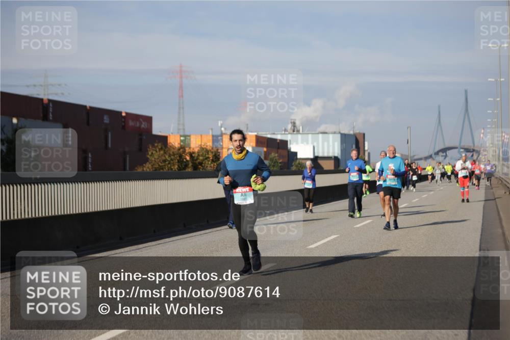 03.10.2025 - Köhlbrandbrückenlauf Jannik Wohlers http://msf.ph/oto/9087614 03.10.2025 10:08:23 Position 3 1887 meine-sportfotos.de