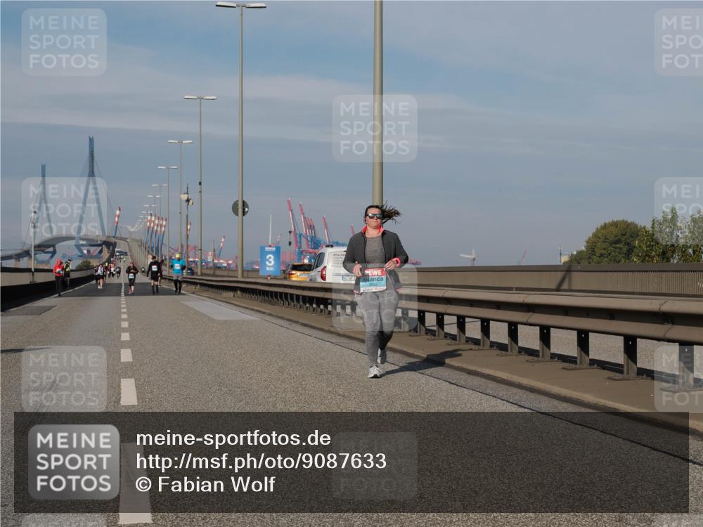 03.10.2025 - Köhlbrandbrückenlauf Fabian Wolf http://msf.ph/oto/9087633 03.10.2025 10:23:34 Position 3 3 meine-sportfotos.de