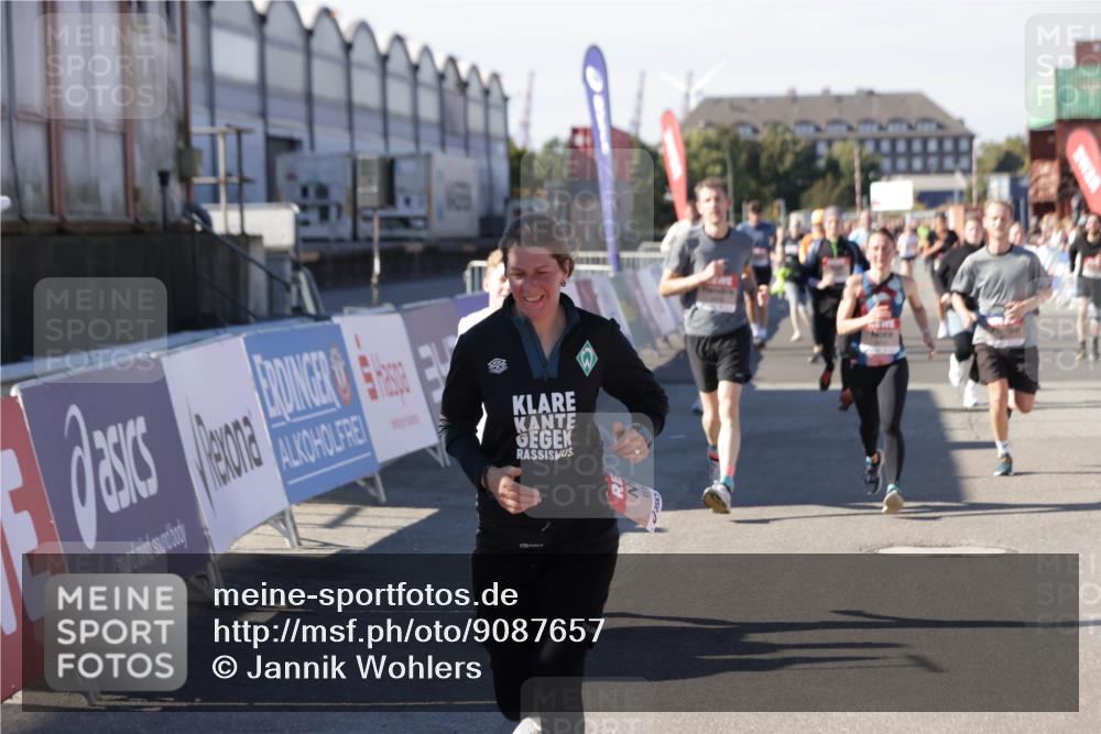 03.10.2025 - Köhlbrandbrückenlauf Jannik Wohlers http://msf.ph/oto/9087657 03.10.2025 13:19:06 Ziel 4143, 4630, 4631, 4632, 4676, 4816, 4876, 4889, 5027, 5304, 5449, 5858, 5974, 6088, 6117, 6127, 6267, 6475, 6573 meine-sportfotos.de