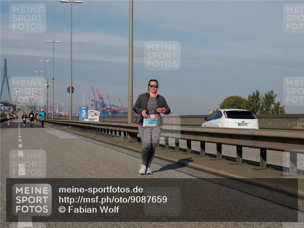 03.10.2025 - Köhlbrandbrückenlauf Fabian Wolf http://msf.ph/oto/9087659 03.10.2025 10:23:36 Position 3 3, 79 meine-sportfotos.de