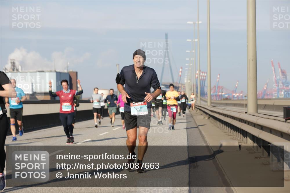 03.10.2025 - Köhlbrandbrückenlauf Jannik Wohlers http://msf.ph/oto/9087663 03.10.2025 09:57:50 Position 3 750 meine-sportfotos.de
