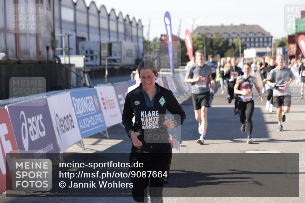 03.10.2025 - Köhlbrandbrückenlauf Jannik Wohlers http://msf.ph/oto/9087664 03.10.2025 13:19:07 Ziel 4143, 4630, 4631, 4632, 4676, 4727, 4816, 4876, 5027, 5304, 5449, 5858, 6088, 6117, 6127, 6267, 6475, 6573 meine-sportfotos.de