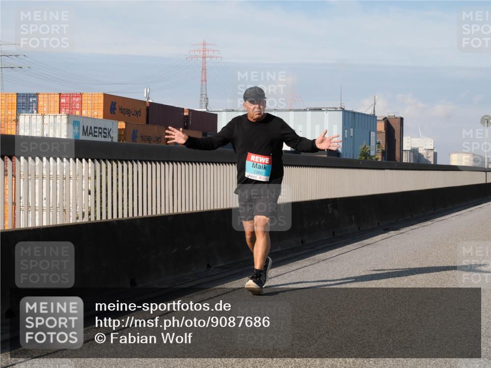 03.10.2025 - Köhlbrandbrückenlauf Fabian Wolf http://msf.ph/oto/9087686 03.10.2025 10:23:39 Position 3 2360 meine-sportfotos.de