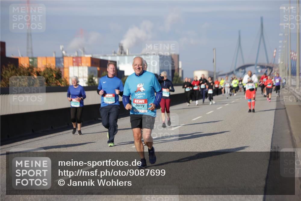 03.10.2025 - Köhlbrandbrückenlauf Jannik Wohlers http://msf.ph/oto/9087699 03.10.2025 10:08:26 Position 3 1814, 3447 meine-sportfotos.de