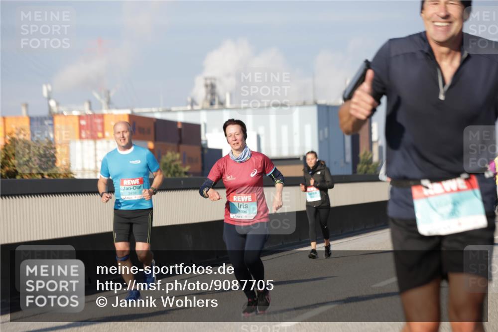 03.10.2025 - Köhlbrandbrückenlauf Jannik Wohlers http://msf.ph/oto/9087705 03.10.2025 09:57:51 Position 3 3459, 8596 meine-sportfotos.de