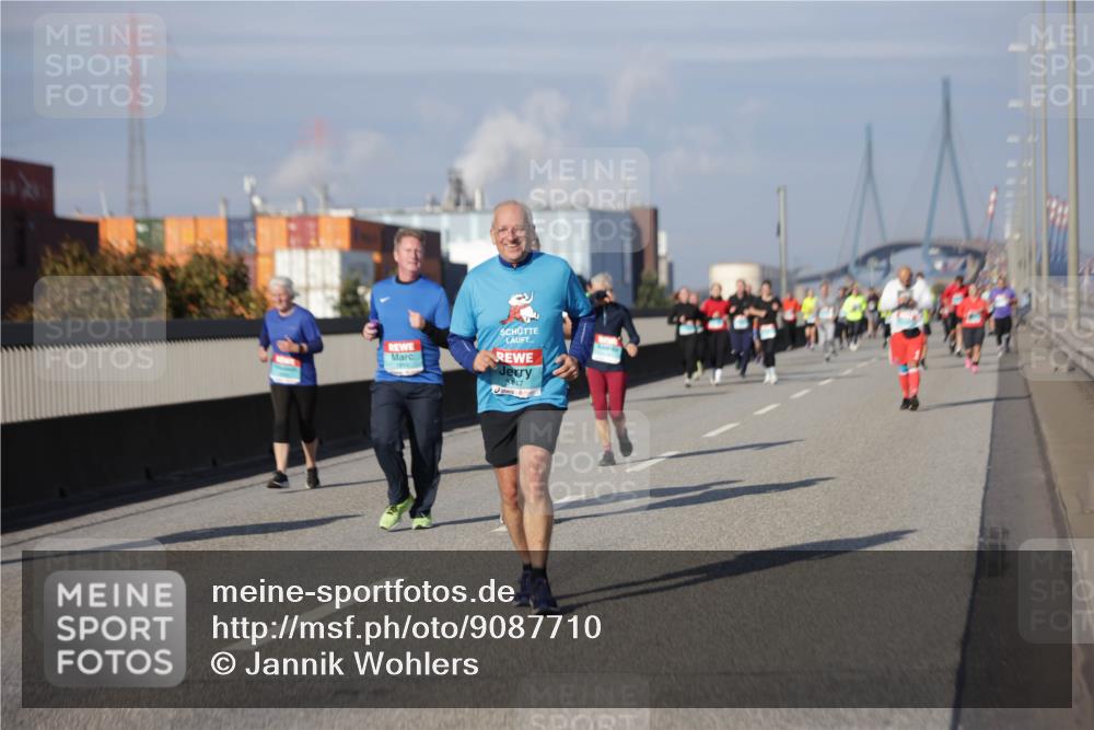 03.10.2025 - Köhlbrandbrückenlauf Jannik Wohlers http://msf.ph/oto/9087710 03.10.2025 10:08:26 Position 3 3447 meine-sportfotos.de