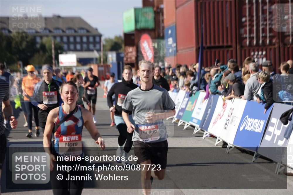 03.10.2025 - Köhlbrandbrückenlauf Jannik Wohlers http://msf.ph/oto/9087723 03.10.2025 13:19:08 Ziel 4143, 4630, 4631, 4632, 4676, 4690, 4727, 4816, 4876, 5027, 5304, 5449, 5858, 6088, 6117, 6127, 6475, 6573 meine-sportfotos.de