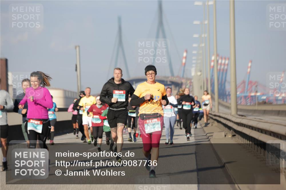 03.10.2025 - Köhlbrandbrückenlauf Jannik Wohlers http://msf.ph/oto/9087736 03.10.2025 09:57:53 Position 3 3473, 1598 meine-sportfotos.de