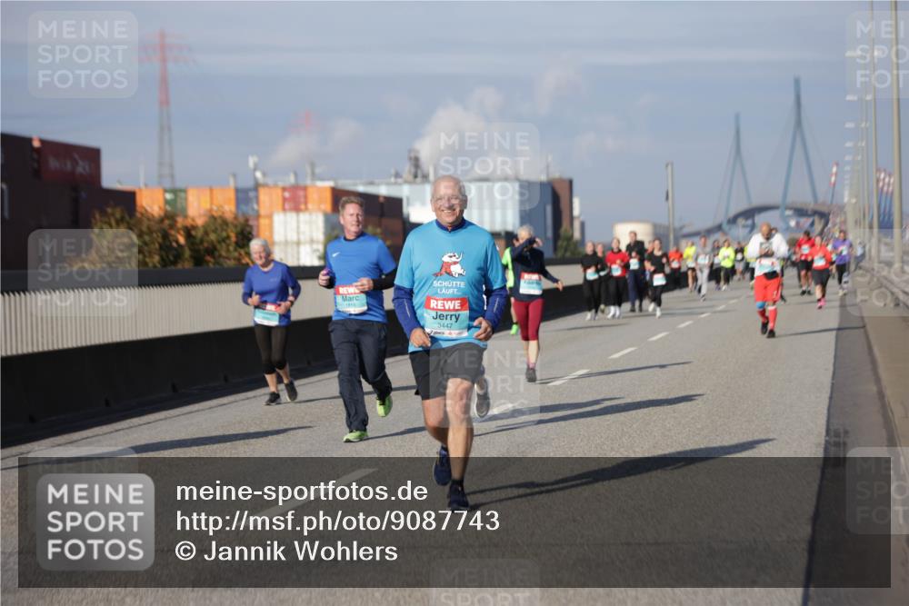 03.10.2025 - Köhlbrandbrückenlauf Jannik Wohlers http://msf.ph/oto/9087743 03.10.2025 10:08:26 Position 3 3447 meine-sportfotos.de