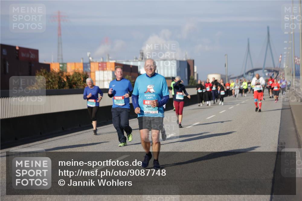 03.10.2025 - Köhlbrandbrückenlauf Jannik Wohlers http://msf.ph/oto/9087748 03.10.2025 10:08:26 Position 3 3447 meine-sportfotos.de