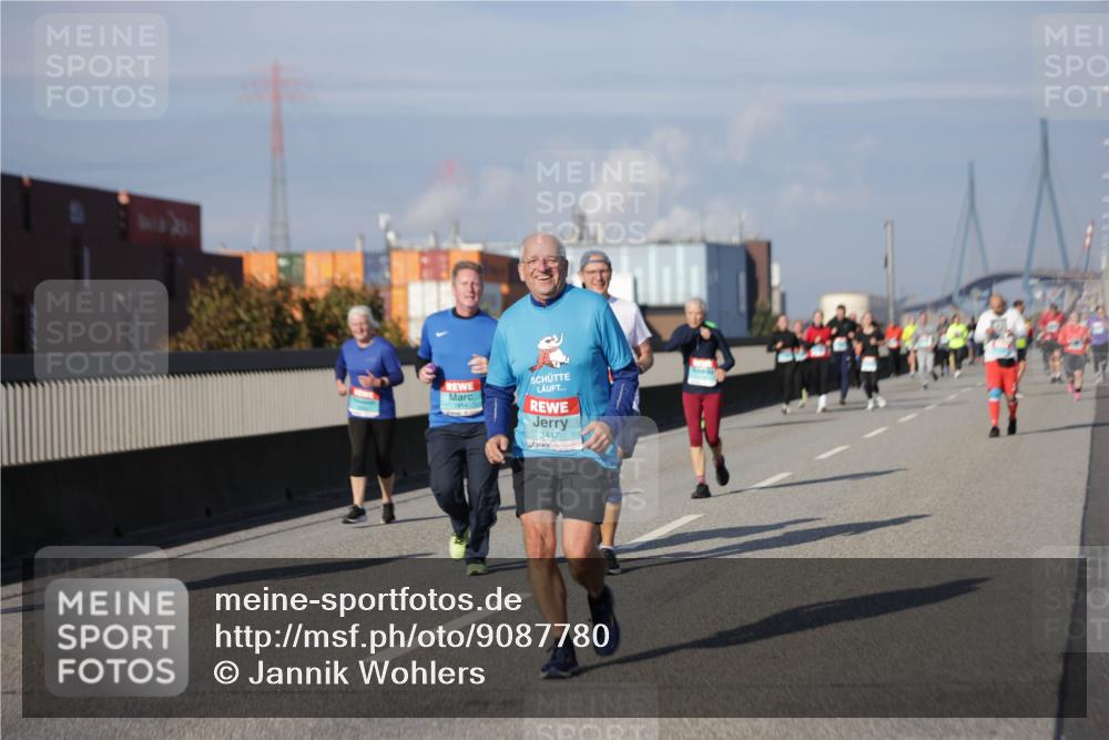 03.10.2025 - Köhlbrandbrückenlauf Jannik Wohlers http://msf.ph/oto/9087780 03.10.2025 10:08:27 Position 3 3447 meine-sportfotos.de