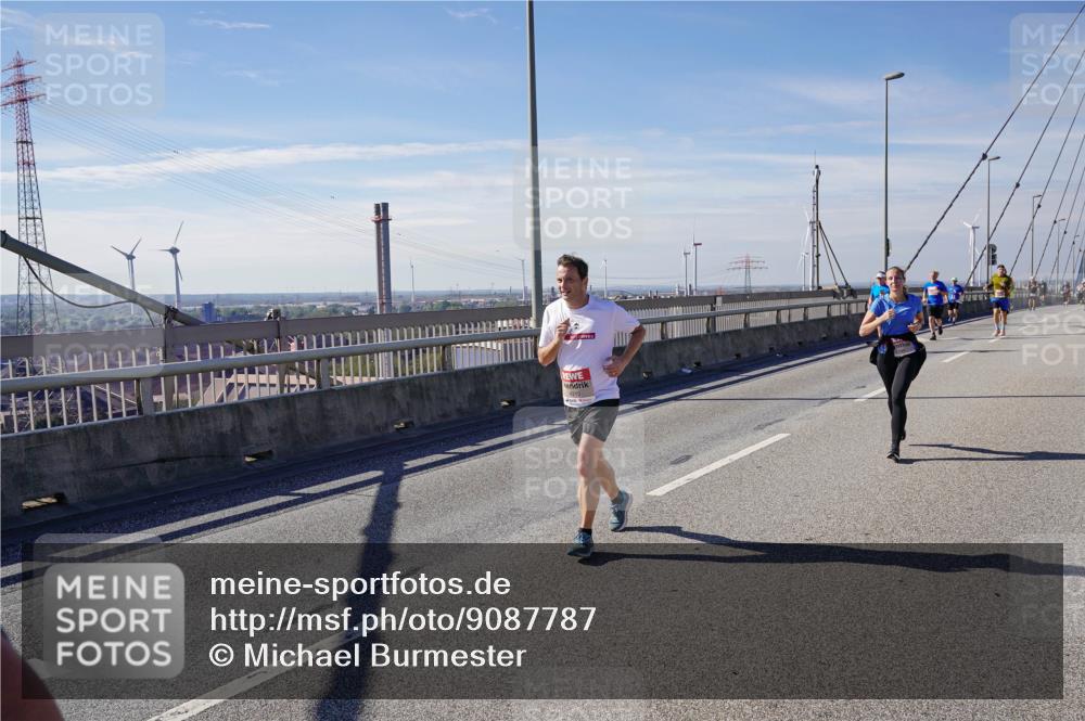 03.10.2025 - Köhlbrandbrückenlauf Michael Burmester http://msf.ph/oto/9087787 03.10.2025 12:44:14 Position 2  meine-sportfotos.de