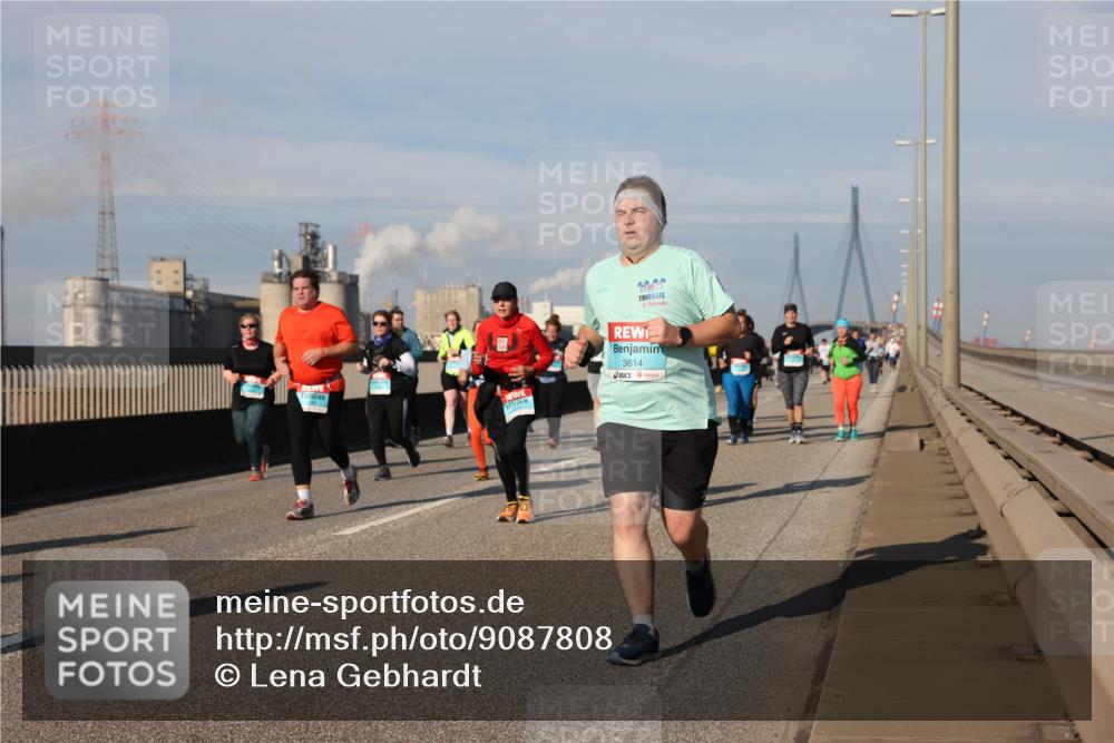 03.10.2025 - Köhlbrandbrückenlauf Lena Gebhardt http://msf.ph/oto/9087808 03.10.2025 10:06:28 Position 2 28, 20, 3614 meine-sportfotos.de