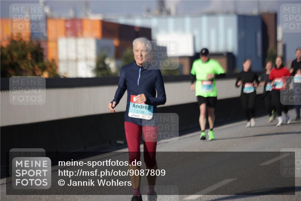 03.10.2025 - Köhlbrandbrückenlauf Jannik Wohlers http://msf.ph/oto/9087809 03.10.2025 10:08:29 Position 3 2136 meine-sportfotos.de