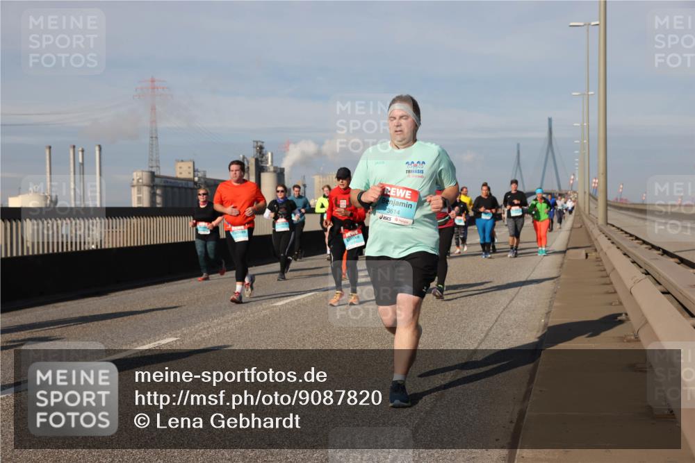 03.10.2025 - Köhlbrandbrückenlauf Lena Gebhardt http://msf.ph/oto/9087820 03.10.2025 10:06:28 Position 2 3614 meine-sportfotos.de