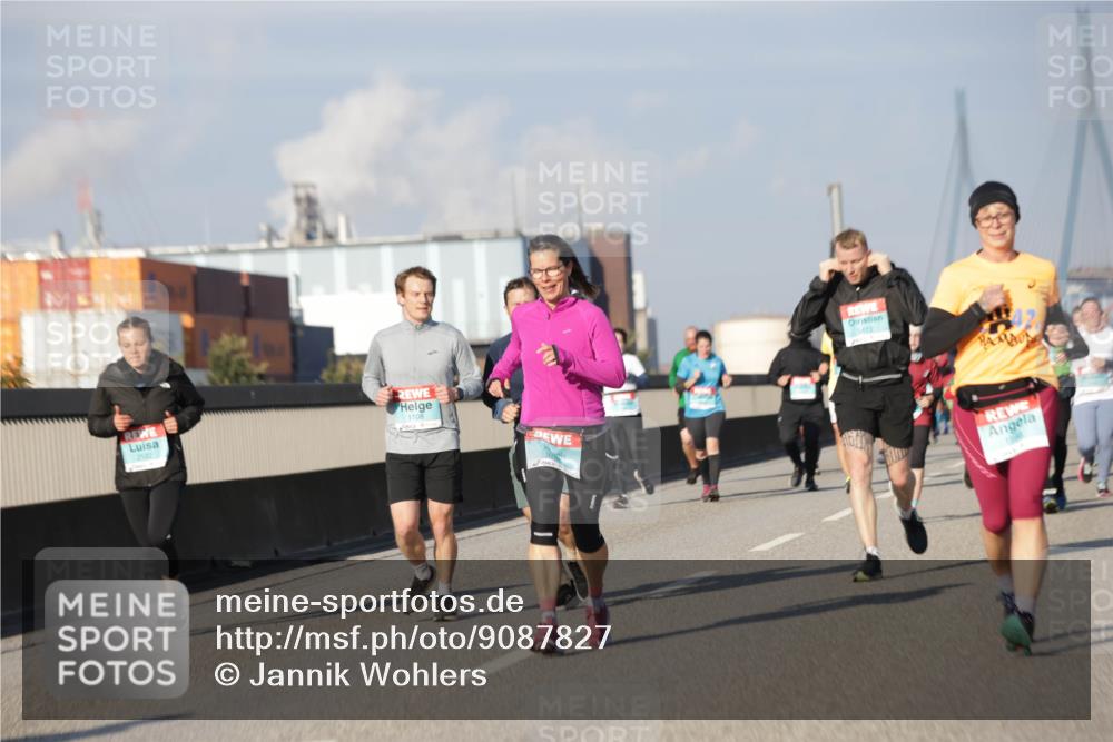 03.10.2025 - Köhlbrandbrückenlauf Jannik Wohlers http://msf.ph/oto/9087827 03.10.2025 09:57:55 Position 3 1108, 37 meine-sportfotos.de